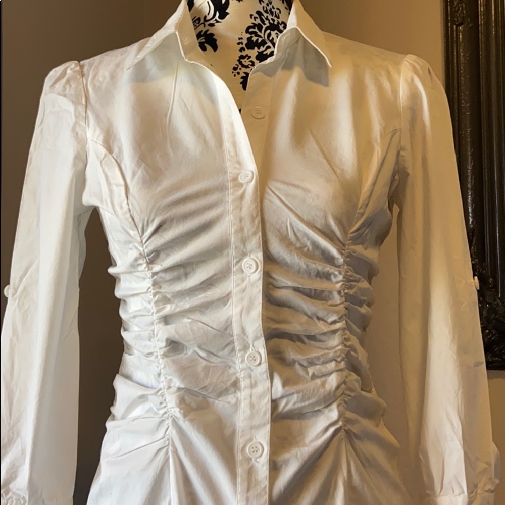 Button up shirt - Picture 2 of 4